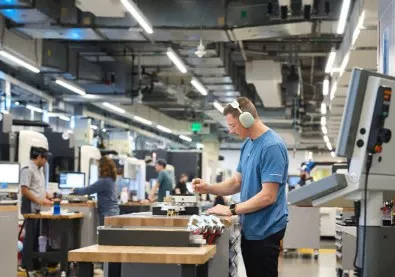 apple trump united states investment manufacturing tariffs donald trump